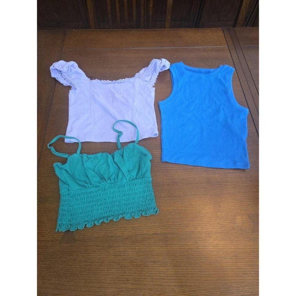 Bundle of Hollister tops